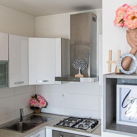 Flexible Selfcheckins 32 - Zagreb - Garage - Electric Vehicle Ccharger - Big Loggia - New - Apartments Repinc 32 Εξωτερικό φωτογραφία