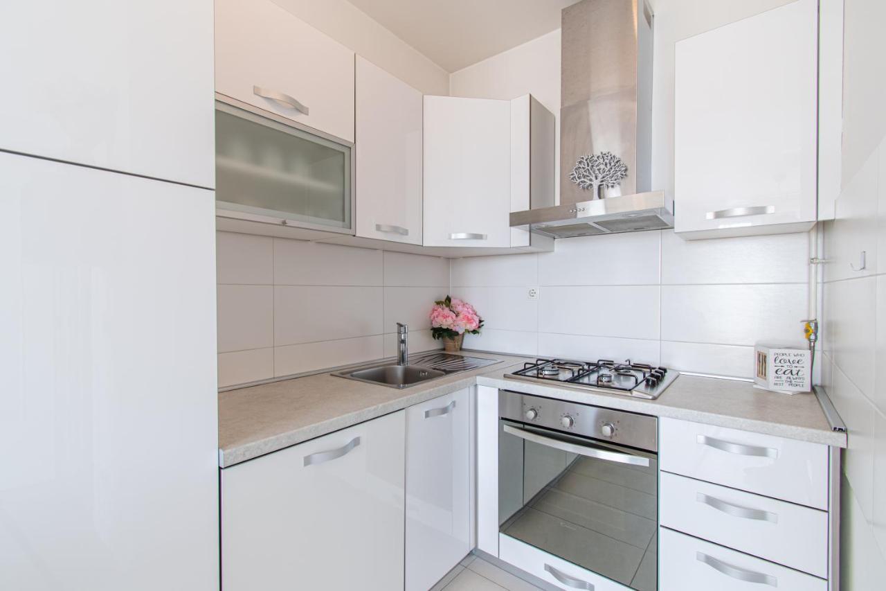Flexible Selfcheckins 32 - Zagreb - Garage - Electric Vehicle Ccharger - Big Loggia - New - Apartments Repinc 32 Εξωτερικό φωτογραφία