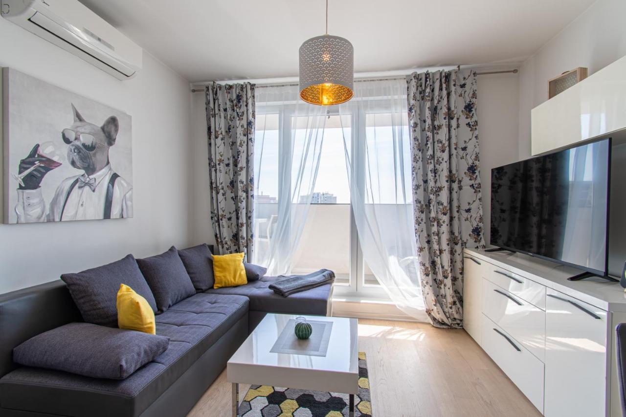 Flexible Selfcheckins 32 - Zagreb - Garage - Electric Vehicle Ccharger - Big Loggia - New - Apartments Repinc 32 Εξωτερικό φωτογραφία