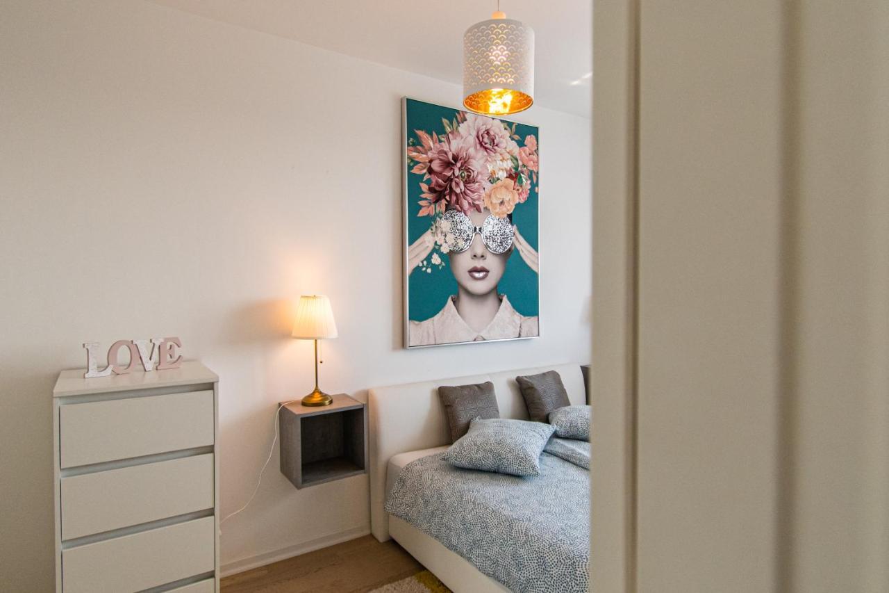 Flexible Selfcheckins 32 - Zagreb - Garage - Electric Vehicle Ccharger - Big Loggia - New - Apartments Repinc 32 Εξωτερικό φωτογραφία
